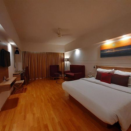 Lemon Tree Hotel Chennai Bagian luar foto