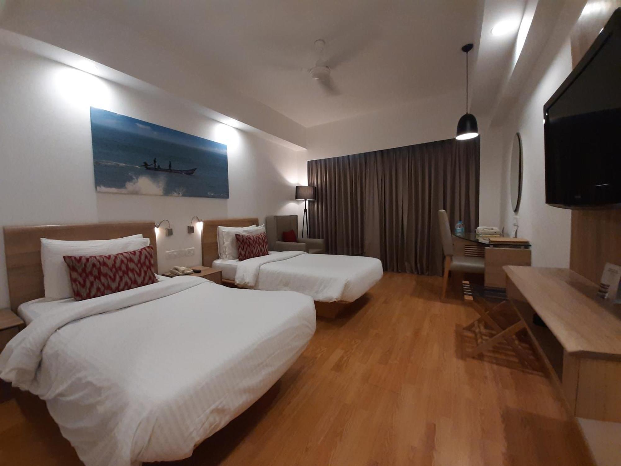 Lemon Tree Hotel Chennai Bagian luar foto