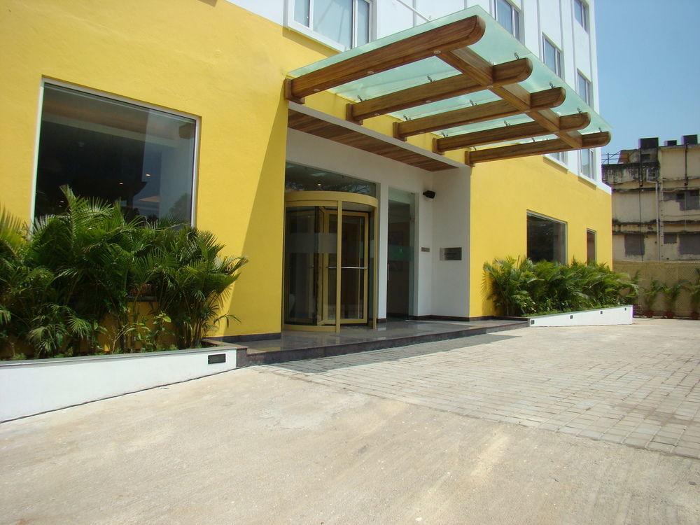 Lemon Tree Hotel Chennai Bagian luar foto