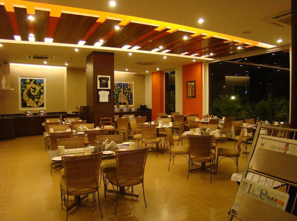 Lemon Tree Hotel Chennai Bagian luar foto