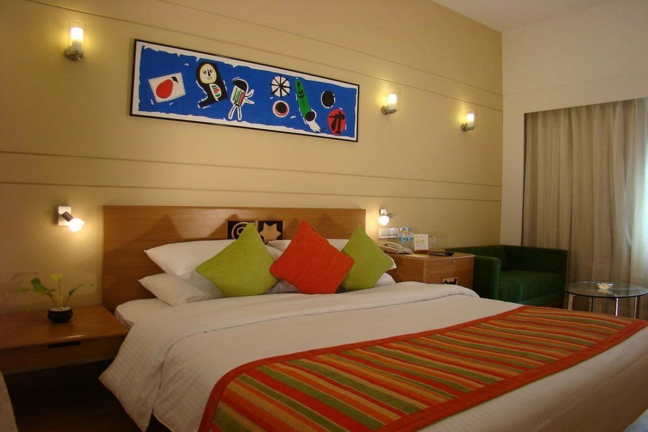 Lemon Tree Hotel Chennai Bagian luar foto