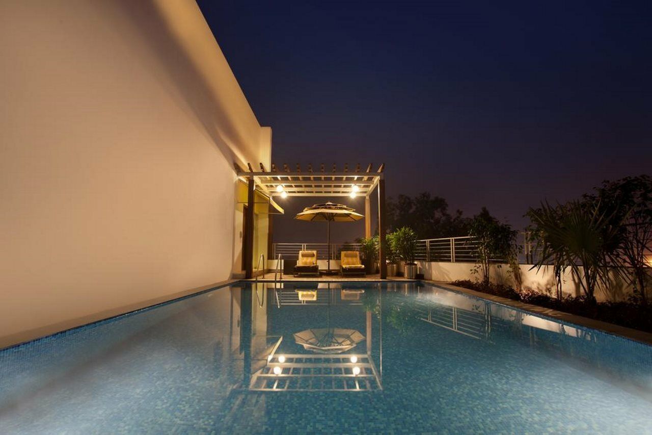 Lemon Tree Hotel Chennai Bagian luar foto